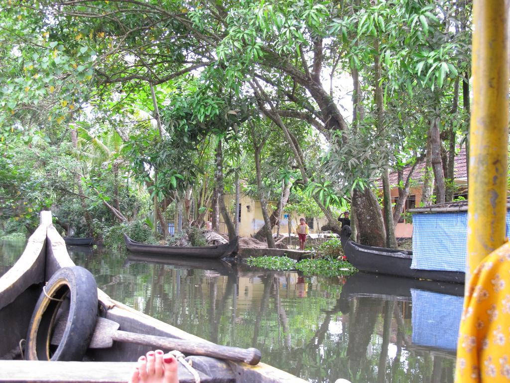 Paradise Inn Guest House Alappuzha 외부 사진