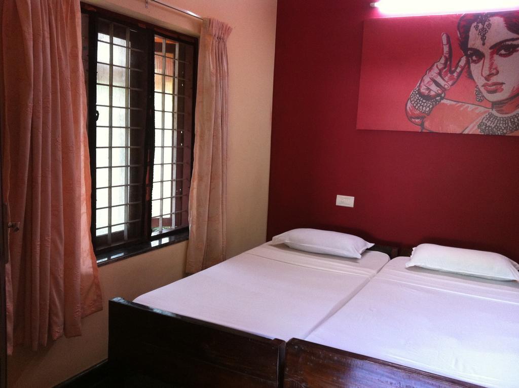 Paradise Inn Guest House Alappuzha 외부 사진